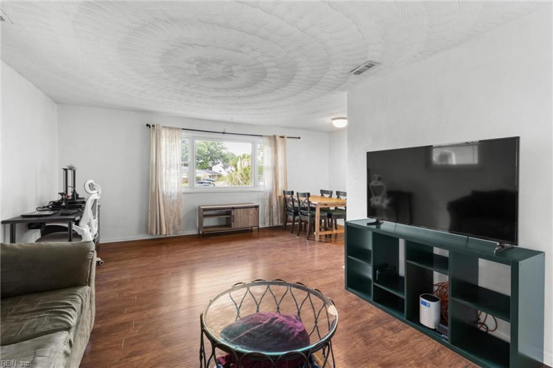 Photo 5 of 24 residential for sale in Norfolk virginia