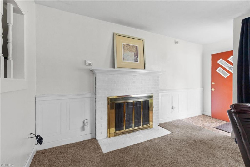 Photo 4 of 21 residential for sale in Hampton virginia