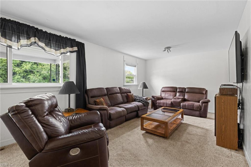 Photo 5 of 21 residential for sale in Hampton virginia