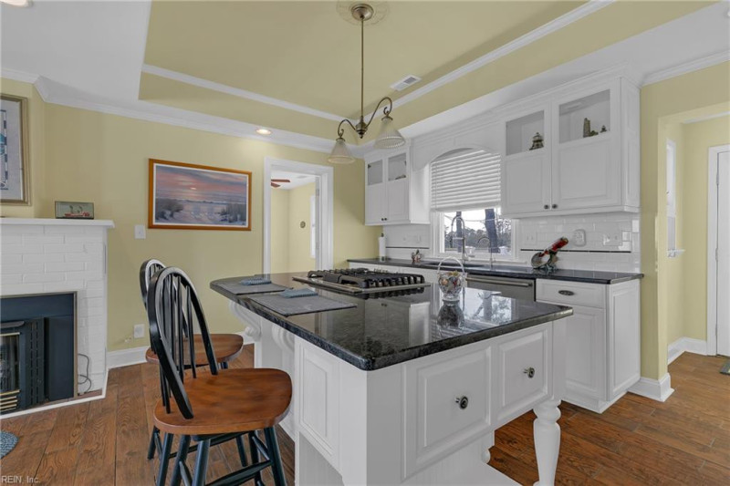 Photo 12 of 50 residential for sale in Mathews County virginia
