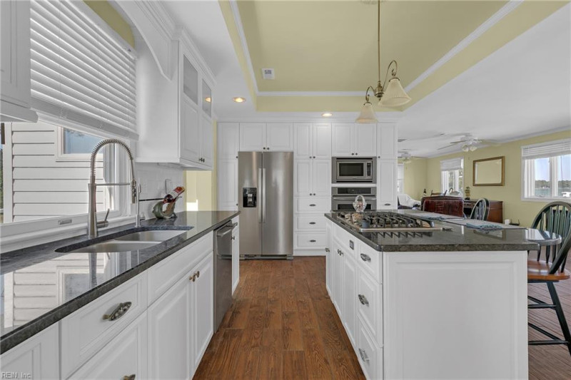 Photo 14 of 50 residential for sale in Mathews County virginia