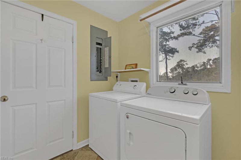 Photo 25 of 50 residential for sale in Mathews County virginia
