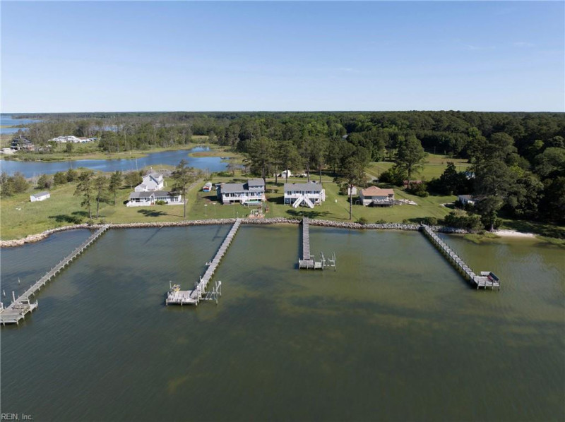 Photo 36 of 50 residential for sale in Mathews County virginia