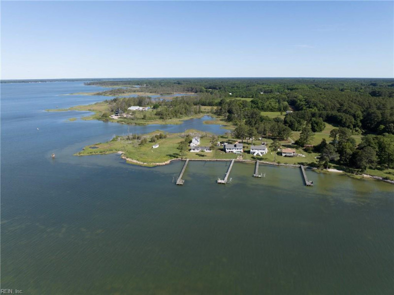 Photo 38 of 50 residential for sale in Mathews County virginia