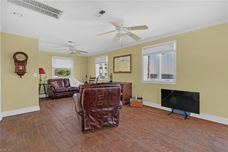 Photo 7 of 50 residential for sale in Mathews County virginia