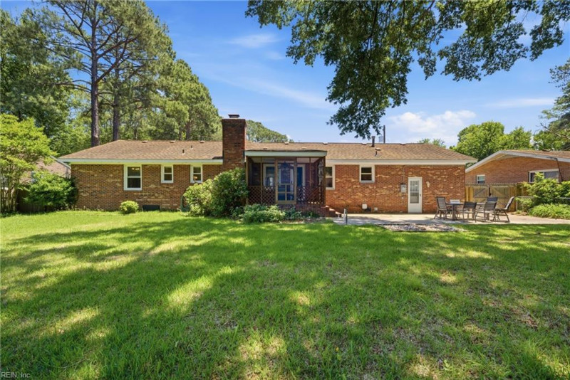 Photo 27 of 33 residential for sale in Chesapeake virginia