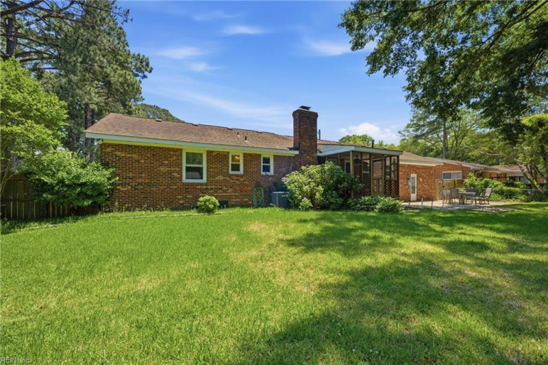 Photo 28 of 33 residential for sale in Chesapeake virginia