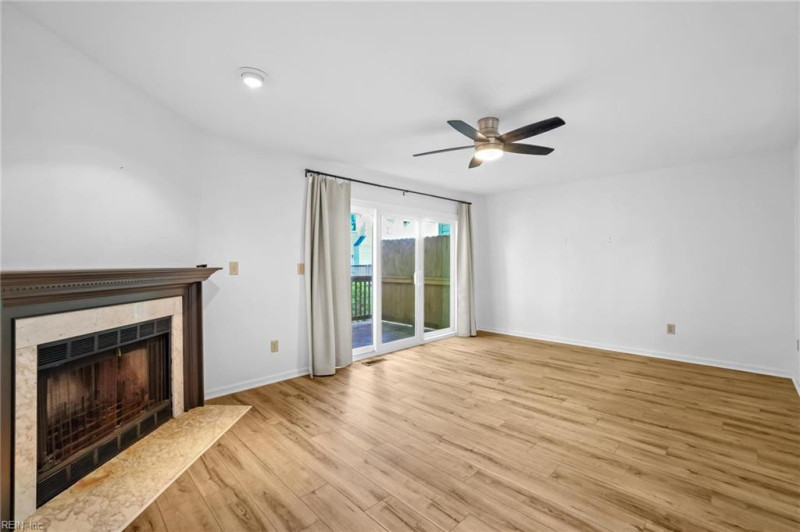 Photo 11 of 36 residential for sale in Virginia Beach virginia