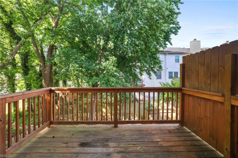Photo 14 of 36 residential for sale in Virginia Beach virginia