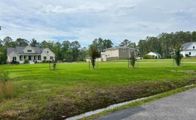 713 Ship Point Road, York County, VA 23692 photo 3