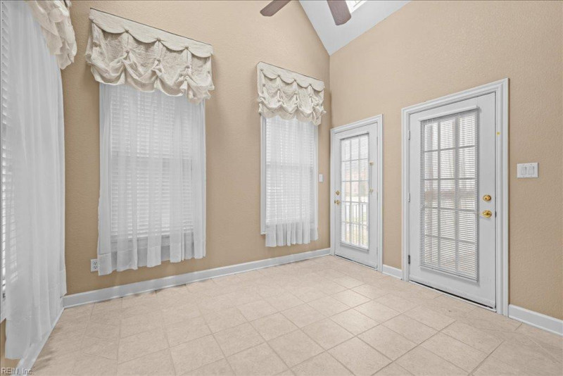Photo 21 of 50 residential for sale in Chesapeake virginia