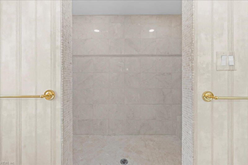Photo 37 of 50 residential for sale in Chesapeake virginia