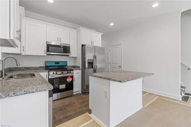 Photo 4 of 20 residential for sale in Norfolk virginia