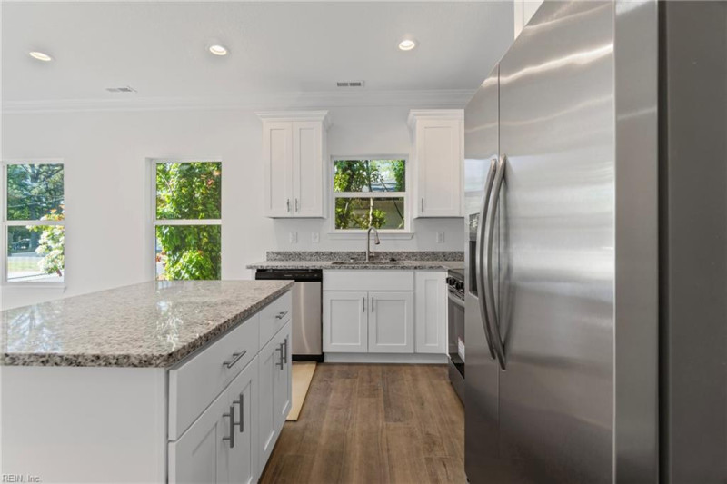 Photo 7 of 20 residential for sale in Norfolk virginia