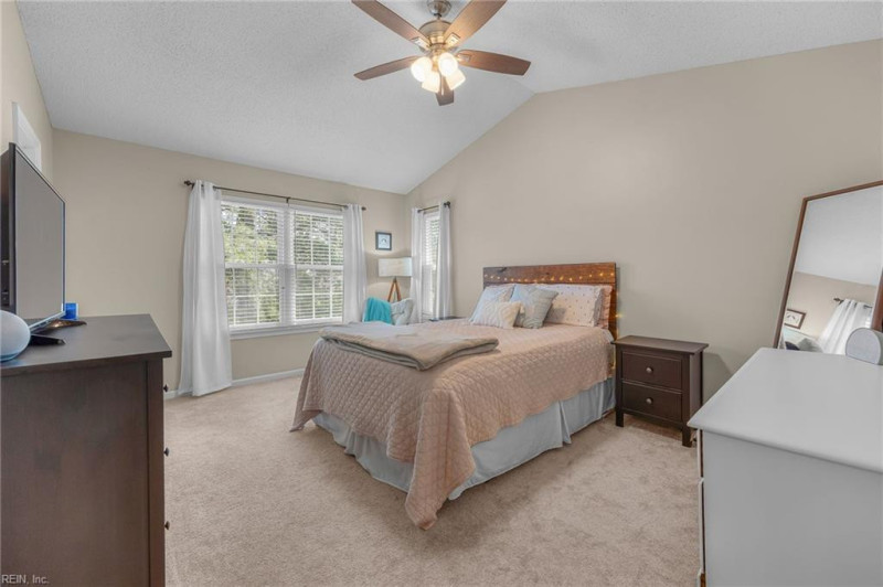 Photo 13 of 27 residential for sale in Virginia Beach virginia