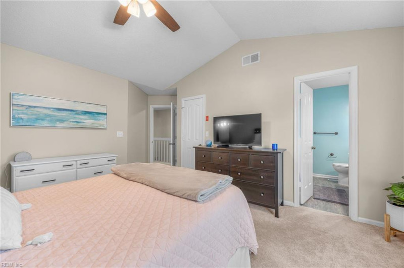 Photo 15 of 27 residential for sale in Virginia Beach virginia