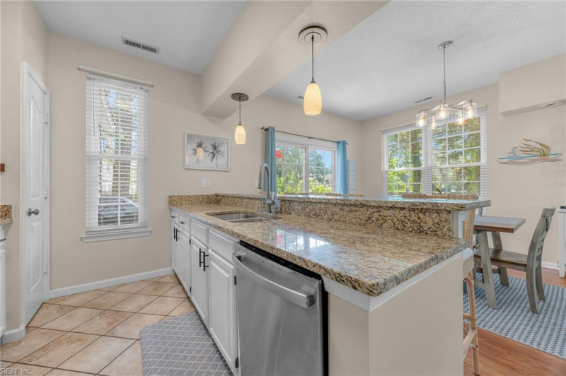 Photo 3 of 27 residential for sale in Virginia Beach virginia