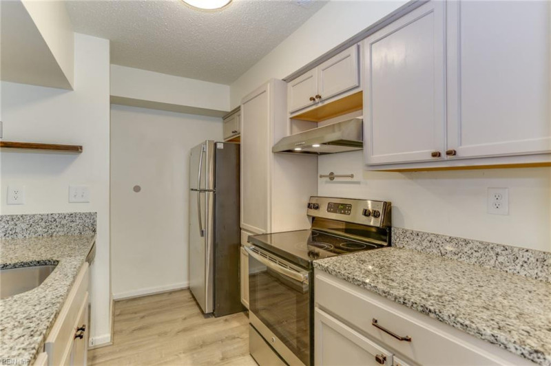 Photo 18 of 20 residential for sale in Virginia Beach virginia