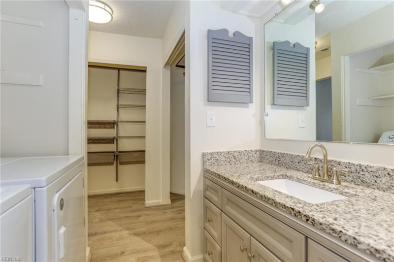 Photo 6 of 20 residential for sale in Virginia Beach virginia