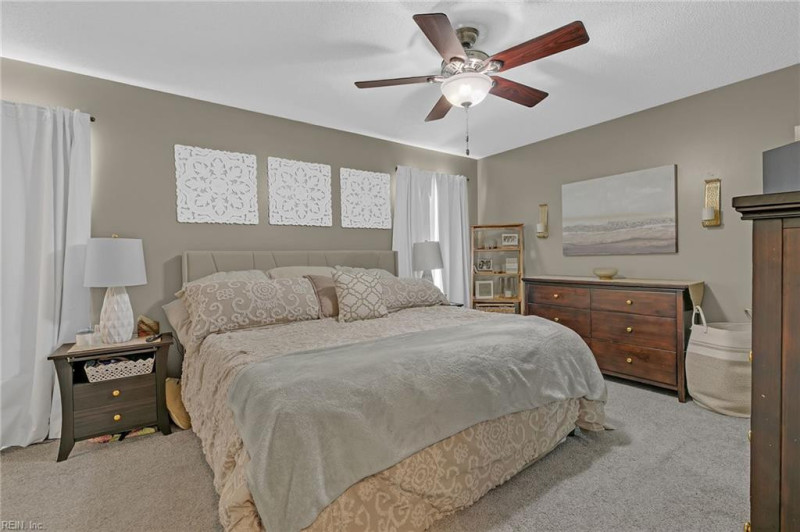 Photo 21 of 46 residential for sale in Gloucester County virginia