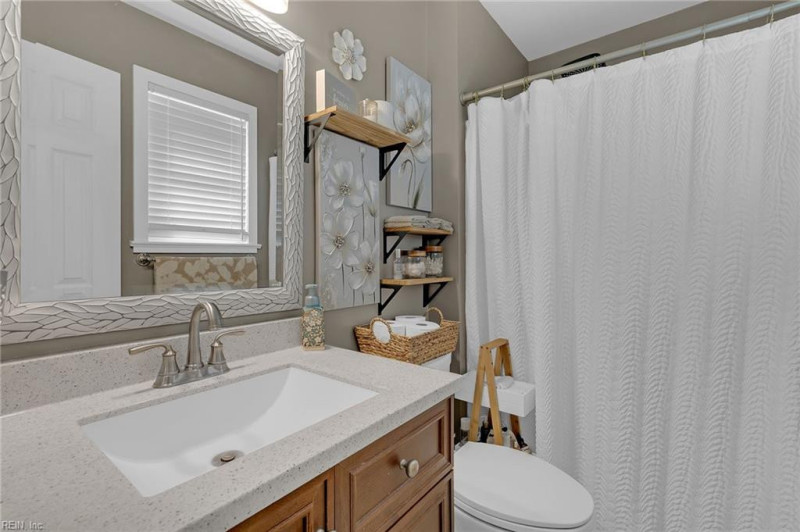 Photo 24 of 46 residential for sale in Gloucester County virginia