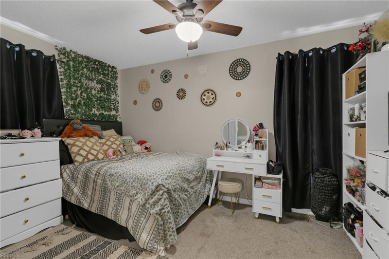 Photo 25 of 46 residential for sale in Gloucester County virginia