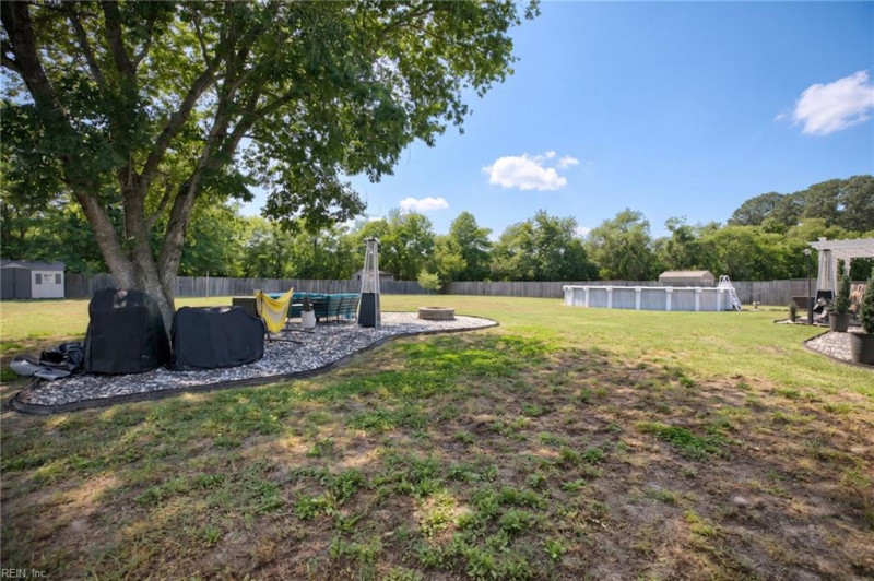 Photo 38 of 46 residential for sale in Gloucester County virginia