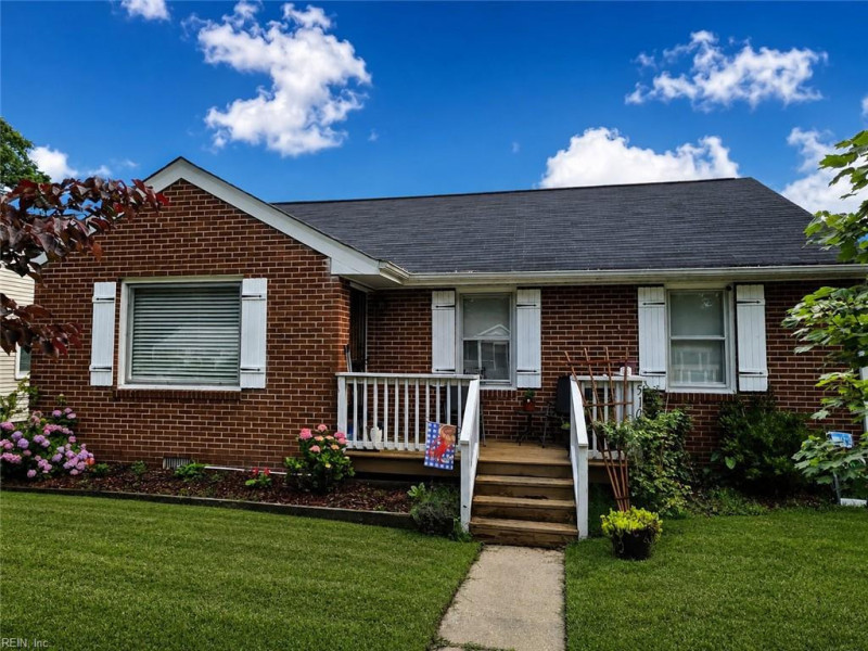 Photo 1 of 13 residential for sale in Hampton virginia
