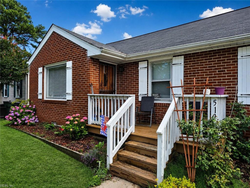 Photo 2 of 13 residential for sale in Hampton virginia