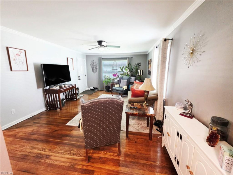 Photo 4 of 13 residential for sale in Hampton virginia