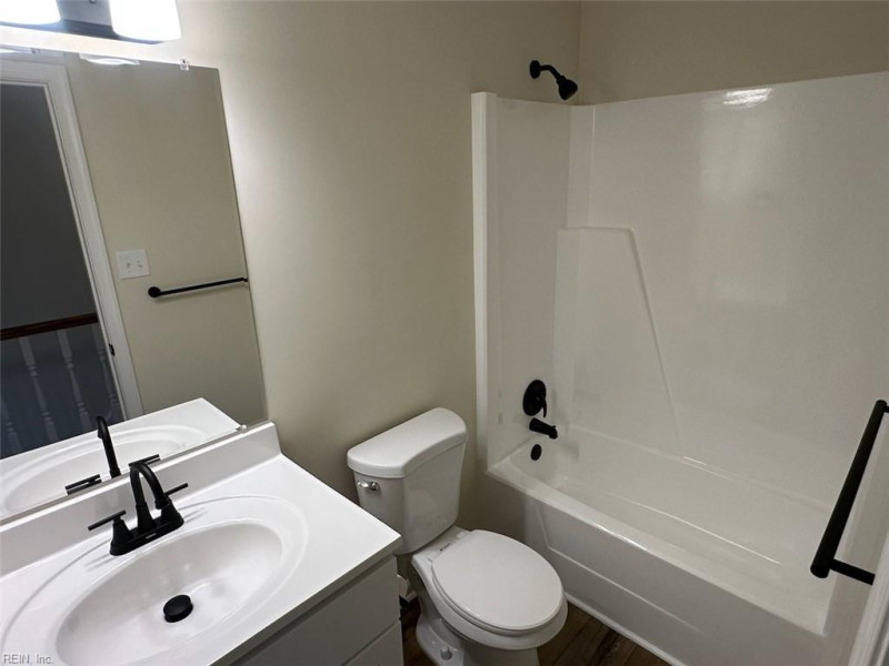 Photo 15 of 17 residential for sale in Norfolk virginia