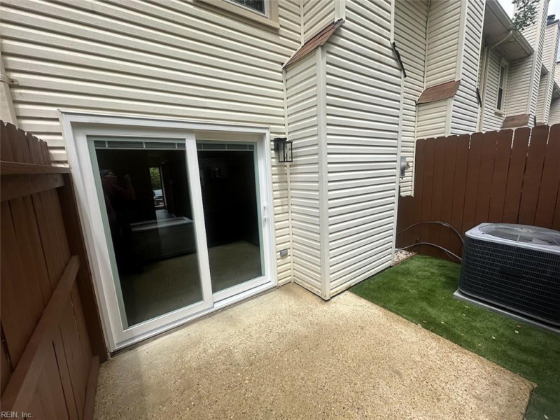 Photo 16 of 17 residential for sale in Norfolk virginia