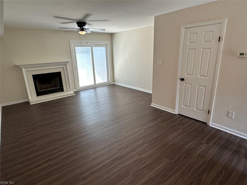 Photo 4 of 17 residential for sale in Norfolk virginia
