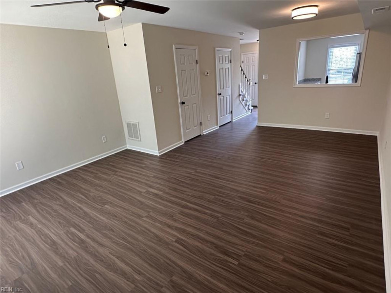 Photo 6 of 17 residential for sale in Norfolk virginia
