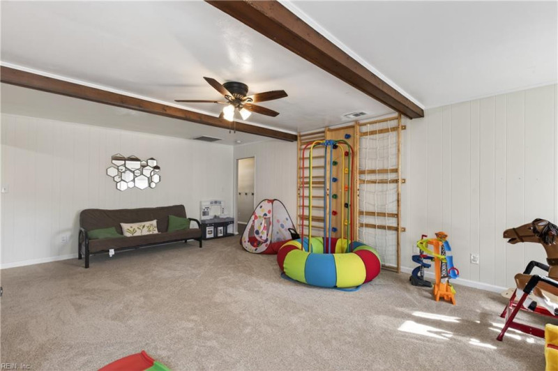 Photo 13 of 32 residential for sale in Virginia Beach virginia
