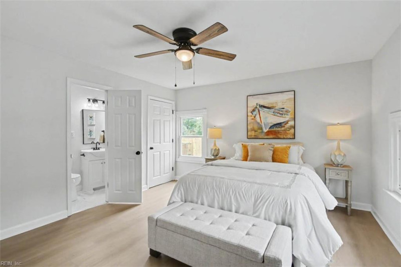 Photo 25 of 38 residential for sale in Chesapeake virginia