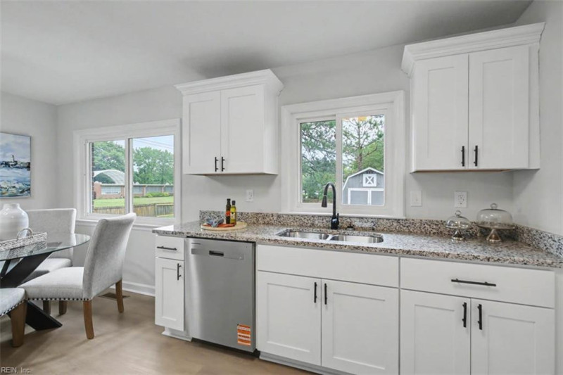 Photo 26 of 38 residential for sale in Chesapeake virginia