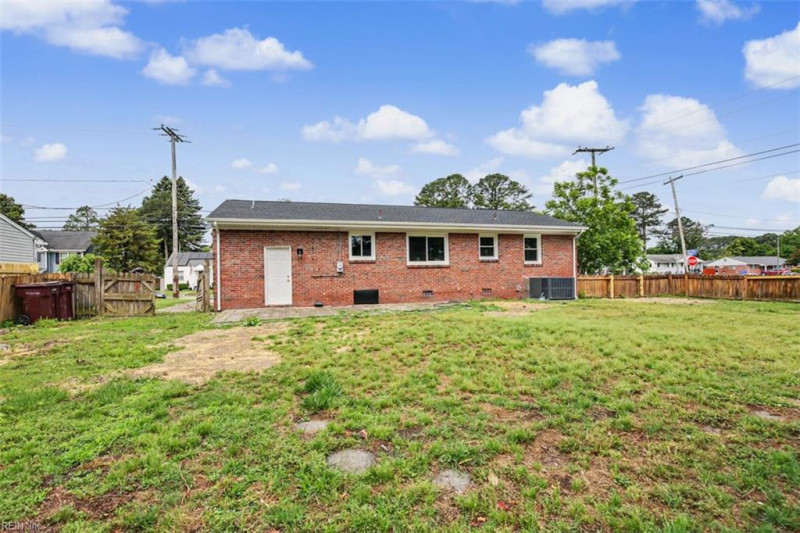 Photo 36 of 38 residential for sale in Chesapeake virginia