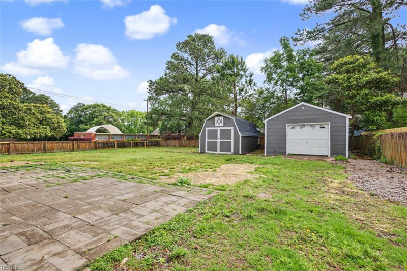 Photo 37 of 38 residential for sale in Chesapeake virginia