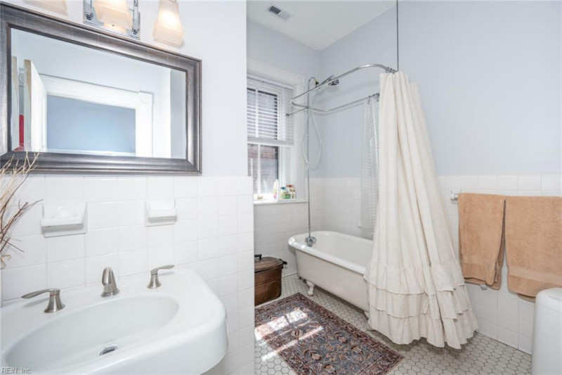 Photo 20 of 32 residential for sale in Norfolk virginia
