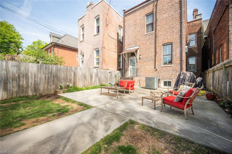 Photo 29 of 32 residential for sale in Norfolk virginia
