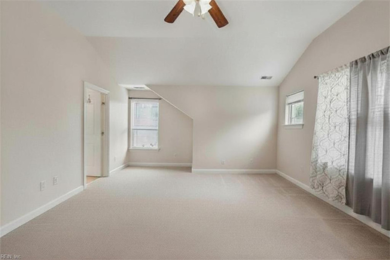 Photo 32 of 47 residential for sale in Chesapeake virginia