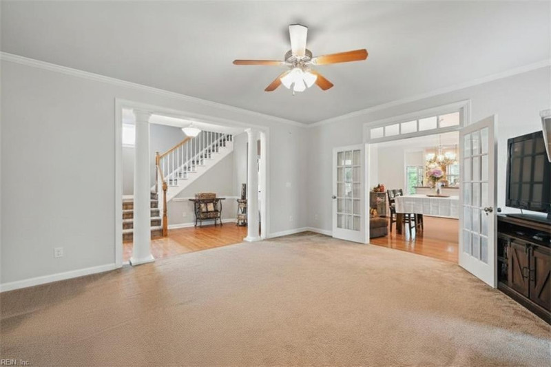 Photo 8 of 47 residential for sale in Chesapeake virginia