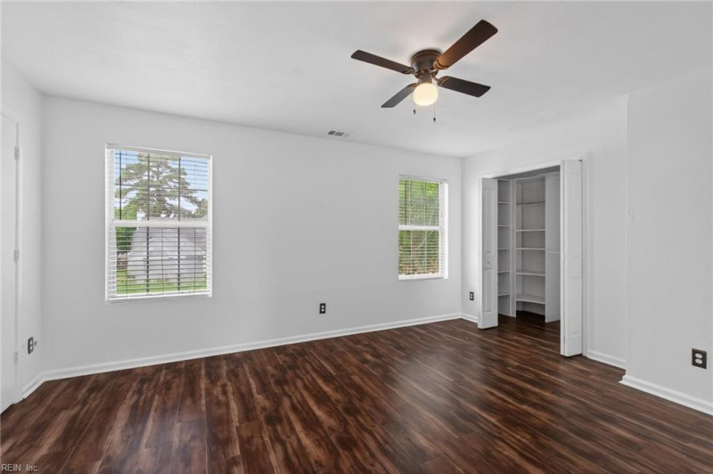 Photo 30 of 44 residential for sale in Virginia Beach virginia