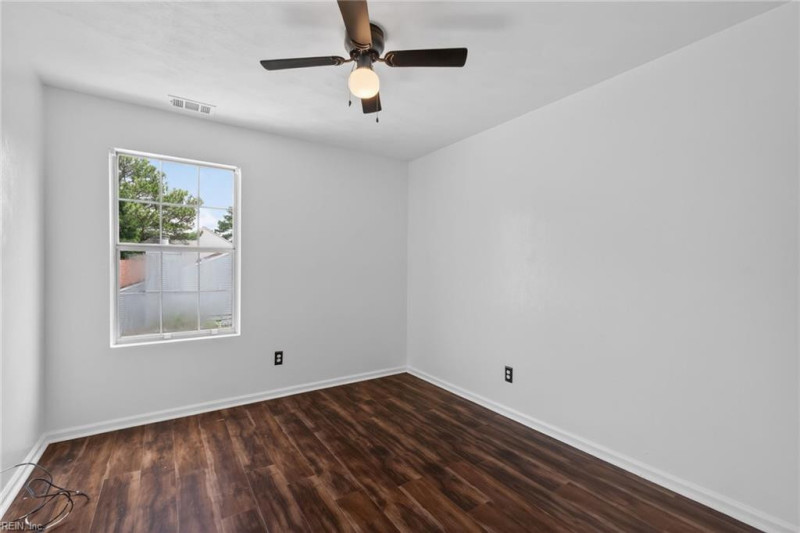 Photo 32 of 44 residential for sale in Virginia Beach virginia