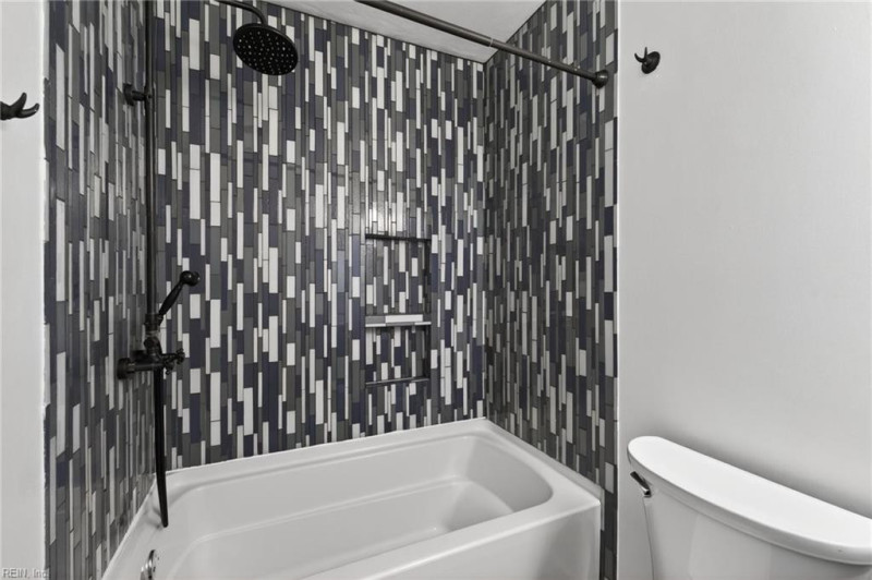 Photo 33 of 44 residential for sale in Virginia Beach virginia