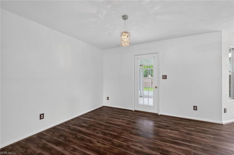 Photo 9 of 44 residential for sale in Virginia Beach virginia