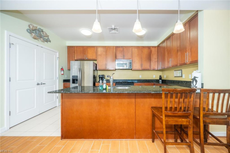 Photo 11 of 40 residential for sale in Virginia Beach virginia