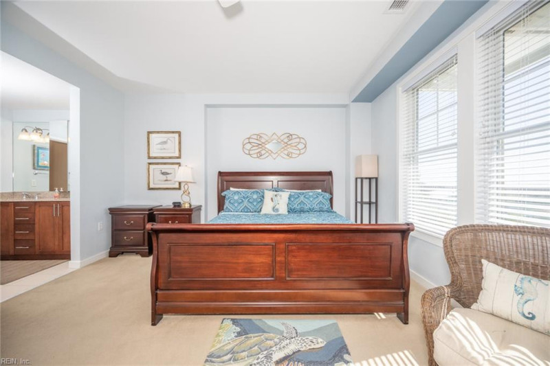 Photo 16 of 40 residential for sale in Virginia Beach virginia