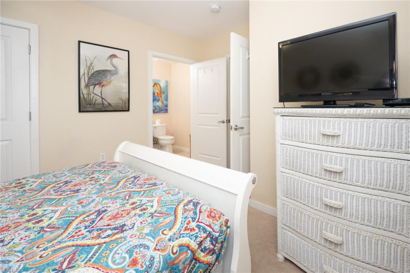 Photo 25 of 40 residential for sale in Virginia Beach virginia